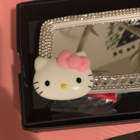 Hello Kitty Rearview Mirror Charm - Picture 2 of 4